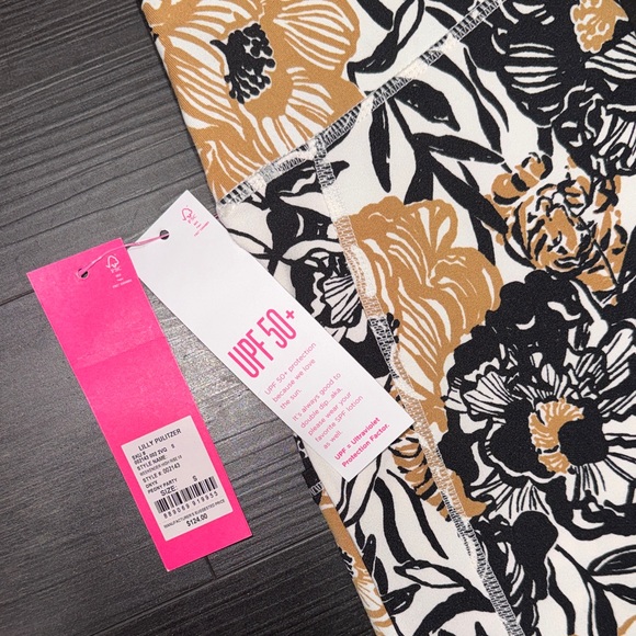 Lilly Pulitzer Black and Tan Floral Leggings - Picture 3 of 4